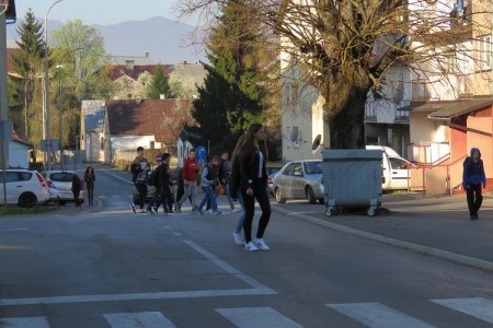 Džaba akcije, Gospićani i dalje djecu dovoze pred školska vrata