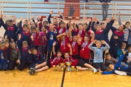 Mladi Gospićani sudjelovali na turniru u Senju