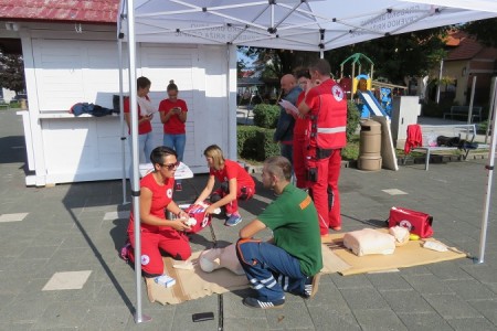 Gradsko društvo Crvenog križa Gospić obilježilo Svjetski dan prve pomoći