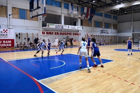 Dva uvjerljiva poraza gospićkih košarkašica na turniru WABA lige do 17 godina  igranom u Gospiću!