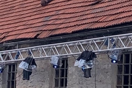 OPREZ: opasnost prijeti s krova Murkovića mlina