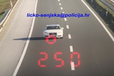 Poligon ili autocesta? Austrijanac po Dalmatini vozio 251 na sat