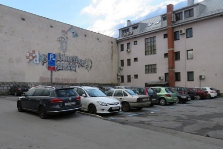 Na snagu stupila privremena obustava naplate parkiranja u Gospiću, jedna od mjera pomoći građanima i poduzetnicima