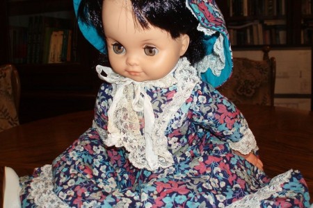 Darujte ili posudite svoje stare lutke za potrebe izložbe „Lutka prije barbike; pogled na odrastanje u Lici 20. stoljeća“.