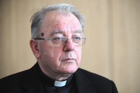 TUŽNA VIJEST: preminuo prvi gospićko-senjski biskup Mile Bogović