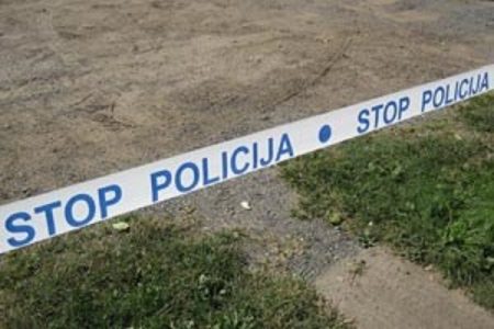 52-godišnji muškarac u mjestu Rapain Klanac preminuo zbog više udaraca oruđem po glavi