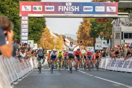 Nizozemac Olav Kooij pobijedio u drugoj etapi biciklističke utrke CRO Race s ciljem u Otočcu