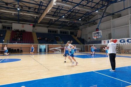 Kadetkinje ženskog košarkaškog kluba Gospić poražene od riječkog FSV-a