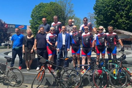 Članovi Biciklističkog kluba  Gospić krenuli prema 400 km udaljenom  Vukovaru
