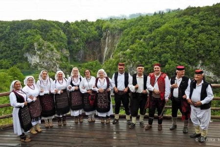 HKUD Široka Kula nastupa na Ulazu1 NP Plitvička Jezera