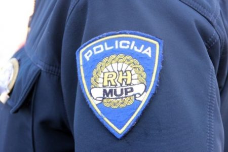 Policijski službenici iz Gospića razriješili 11 krađa i 2 teške krađe