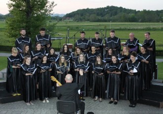 Degenija zove na Božićni koncert