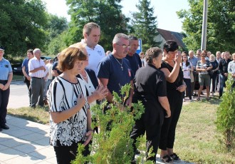 Spomen na žrtve Široke Kule