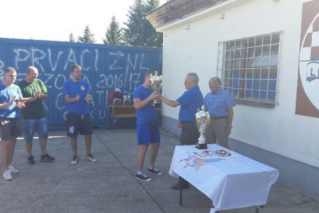 NK Croatia 92, vladari ličkog nogometa , danas dobili trofeje!!!