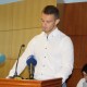 Uhljeb=čovjek koji uzima hljeb!!! U modernoj Hrvatskoj to je sitni profiter kojega je naše društvo puno!!!!!