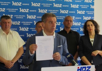 Direktori i ravnatelji, radili ili ne radili, ne bojte se, uz vas je HDZ!