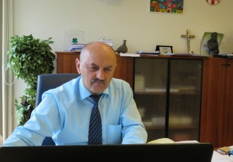 POHVALNO: Gradonačelnik Karlo Starčević odrekao se gradonačelničke plaće u korist stipendija studentima!!!
