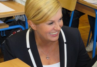 Predsjednica Kolinda Grabar Kitarović danas u obilasku Perušića,Senja i Otočca
