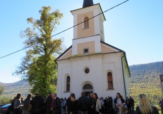 Slavlje suzaštitnice sela Svete Terezije Avilske u Bužim dovelo brojne raseljene Bužimce