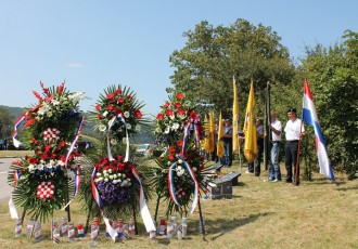 Umjesto da ga se gradi, Spomen obilježje na Ljubovu samo je tema nepotrebnih rasprava