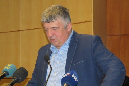 VIDEO: Petar Krmpotić oštro po gradskom proračunu i gradonačelniku Karlu Starčeviću