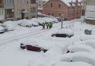 Jutros u 7 sati u Gospiću 61 centimetar snježnog pokrivača