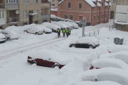 Jutros u 7 sati u Gospiću 61 centimetar snježnog pokrivača