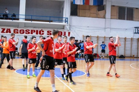 Pobjeda rukometaša Gospića za oproštaj od domaće publike, briljantni Čović zabio 16 golova!!!