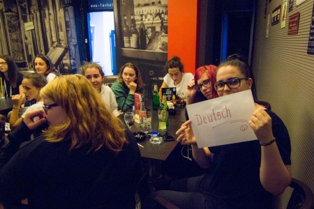 U otočkom book cafe-u Paradiso održana jezična razmjena