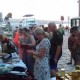 Lička seljačka tržnica privukla domaće i strane posjetitelje