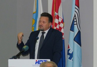 Lovro Kuščević pozvao članove HDZ-a kojima se prijeti i ucjenjuje ih se, da to obavezno prijave u središnjicu stranke