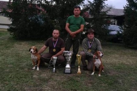 BRAVO: Psi iz Ličko-senjske županije, Luna i Pepsi,  državni prvaci na prvenstvu glasnog gona na divlju svinju u gateru!!!