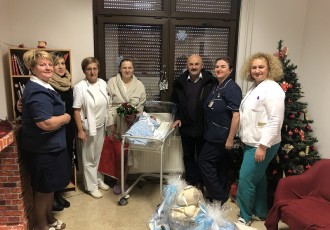 Gradonačelnik Karlo Starčević posjetio prvu bebu rođenu u ovoj godini, malenog Filipa!!!