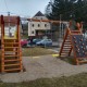 Donacijom udruge „Je mi mladi“ montirana sprava kod škole u Kosinju