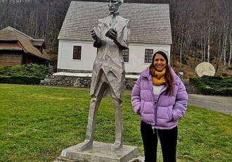 Poznata producentica Ashley Colburn bila danas u MC Nikola Tesla. Sniman i Dnevnik na selu NOVA TV s gradonačelnikom Starčevićem