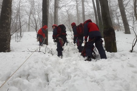 Uspješna zimska vježba gospićkih gorskih spašavatelja