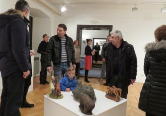 U Muzeju Like otvorena izložba radova kipara Mile Mudrovčića