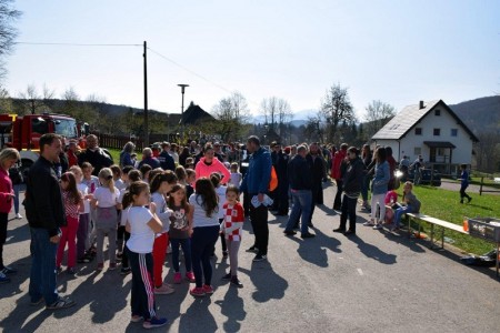 Policijska uprava ličko-senjska s partnerima obilježila Dan planeta Zemlje