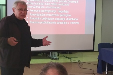 Dr.Marko Kraljević kaže da bi Gospiću i Lici trebala dnevna bolnica za bolje liječenje PTSP-a i ovisnosti od alkohola