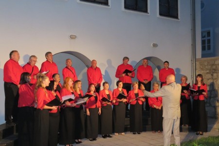 Gospićki Gradski zbor 11. svibnja u borbi za najboljeg izvođača hrvatske tradicijske vokalne glazbe
