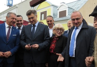 Premijer Andrej Plenković obišao Jesen u Lici