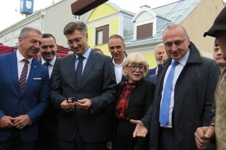 Premijer Andrej Plenković obišao Jesen u Lici