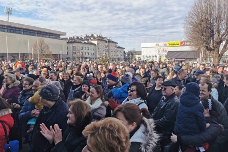 Gospićani se uz Kiću i tamburaške svevremenske hitove oprostili od 2019.