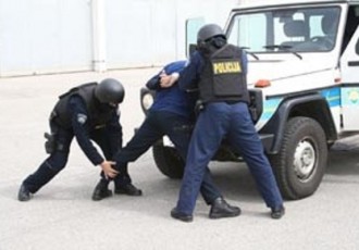 42-godišnjak iz Senja  osumnjičen za 28 kaznenih djela na području Policijskih uprava ličko-senjske i primorsko-goranske