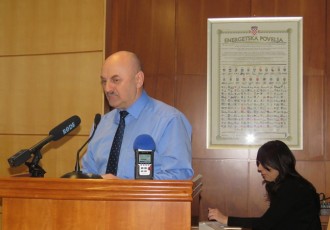 Gradonačelnik Karlo Starčević poziva: “ostanimo staloženi i  ne širimo paniku”.