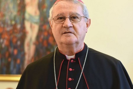 Biskup Zdenko Križić:”Uvjeren sam da će Gospodin uskoro narediti ovoj pošasti da stane”