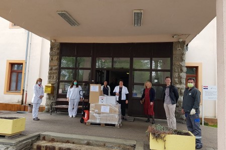 BRAVO: gospićki i zagrebački rotarijanci donirali medicinske ustanove u Ličko-senjskoj županiji