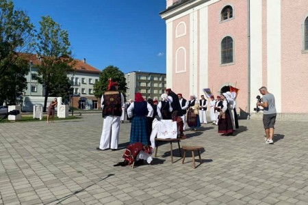 U Otočcu snimljen nastup FD Otočac za ovogodišnje Vinkovačke jeseni