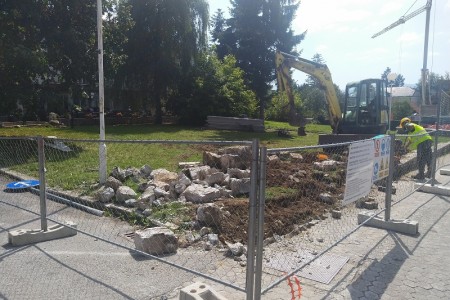 KONAČNO: počeli radovi na uređenju teslina trga kod KIC-a, spomenik Tesli vraća se u Gospić