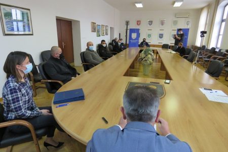 U ovoj godini pola milijuna županijskih kuna dodijeljeno mladim poljorpivrednicima